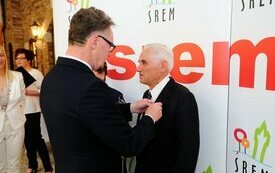 Burmistrz Śremu uhonorował małżeństwa medalami Za Długoletnie Pożycie Małżeńskie