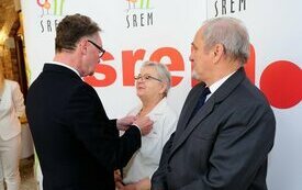 Burmistrz Śremu uhonorował małżeństwa medalami Za Długoletnie Pożycie Małżeńskie