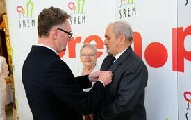 Burmistrz Śremu uhonorował małżeństwa medalami Za Długoletnie Pożycie Małżeńskie