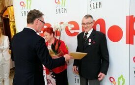Burmistrz Śremu uhonorował małżeństwa medalami Za Długoletnie Pożycie Małżeńskie