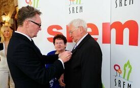 Burmistrz Śremu uhonorował małżeństwa medalami Za Długoletnie Pożycie Małżeńskie