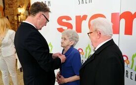 Burmistrz Śremu uhonorował małżeństwa medalami Za Długoletnie Pożycie Małżeńskie