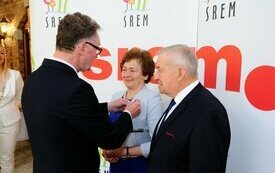 Burmistrz Śremu uhonorował małżeństwa medalami Za Długoletnie Pożycie Małżeńskie
