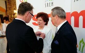 Burmistrz Śremu uhonorował małżeństwa medalami Za Długoletnie Pożycie Małżeńskie