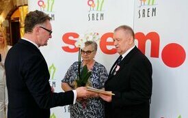 Burmistrz Śremu uhonorował małżeństwa medalami Za Długoletnie Pożycie Małżeńskie