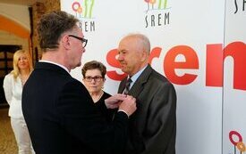Burmistrz Śremu uhonorował małżeństwa medalami Za Długoletnie Pożycie Małżeńskie