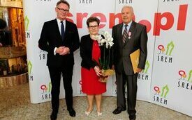 Burmistrz Śremu uhonorował małżeństwa medalami Za Długoletnie Pożycie Małżeńskie