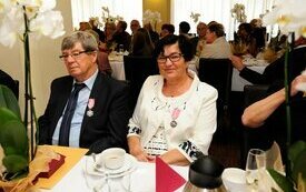 Burmistrz Śremu uhonorował małżeństwa medalami Za Długoletnie Pożycie Małżeńskie