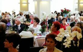 Burmistrz Śremu uhonorował małżeństwa medalami Za Długoletnie Pożycie Małżeńskie
