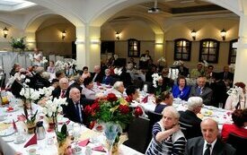 Burmistrz Śremu uhonorował małżeństwa medalami Za Długoletnie Pożycie Małżeńskie
