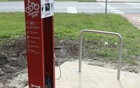 Nowe samoobsługowe stacje naprawy rower&oacute;w w Śremie