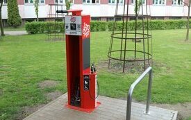 Nowe samoobsługowe stacje naprawy rower&oacute;w w Śremie