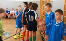 ​Gwiazdkowy Turniej Piłki Nożnej klas IV i młodszych