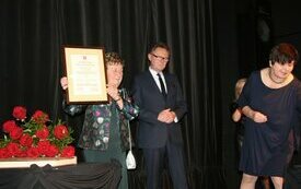 Barbara Siwińska otrzymała tytuł Honorowy Obywatel Śremu