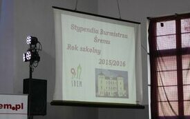 Wręczono Stypendia Burmistrza Śremu za osiągnięcia w roku szkolnym 2015/2016