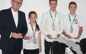 Wędkarze rzutowi spotkali się z Burmistrzem Śremu 