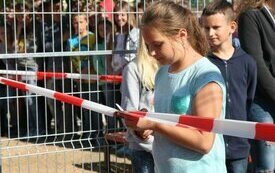 Otwarcie boiska wielofunkcyjnego przy Szkole Podstawowej nr 4 w Śremie