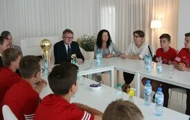 Tytuł Mistrza Polski Szk&oacute;ł Podstawowych w Piłce Nożnej dla SP6