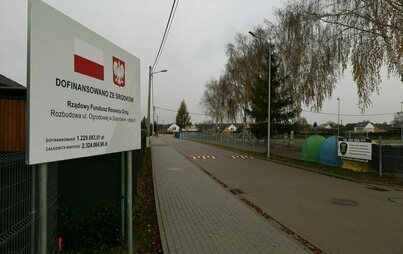 Zdjęcie do Ulica Ogrodowa w Dąbrowie wykonana