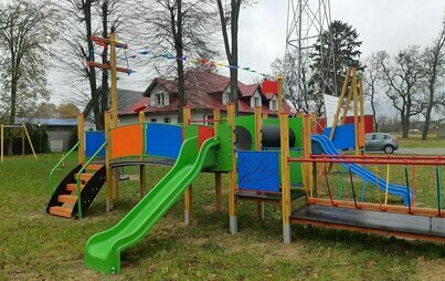 Zdjęcie do Nowy plac zabaw w Niesłabinie