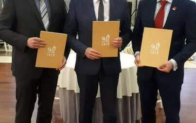 Zdjęcie do Program wsp&oacute;łpracy z miastami partnerskimi Śremu podpisany