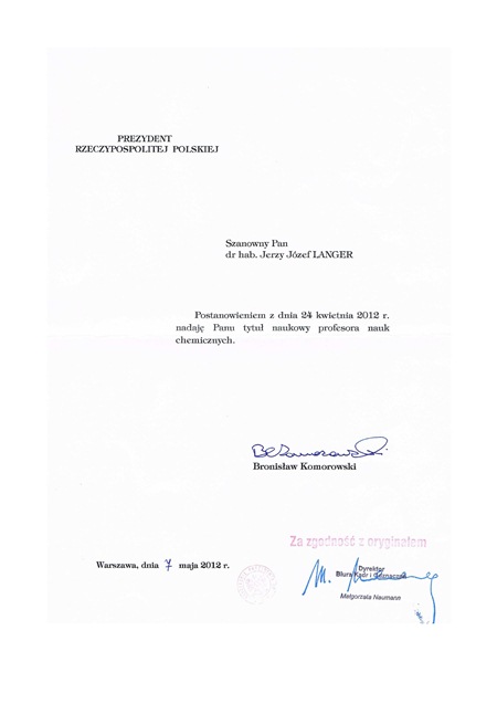 akt.jpg